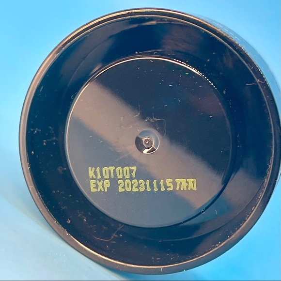 FREEw/PURCHASEof$20orMOREor💄4/$15IDewCareSpaceKitten.CharcoalMask 1perORDER - Picture 3 of 3